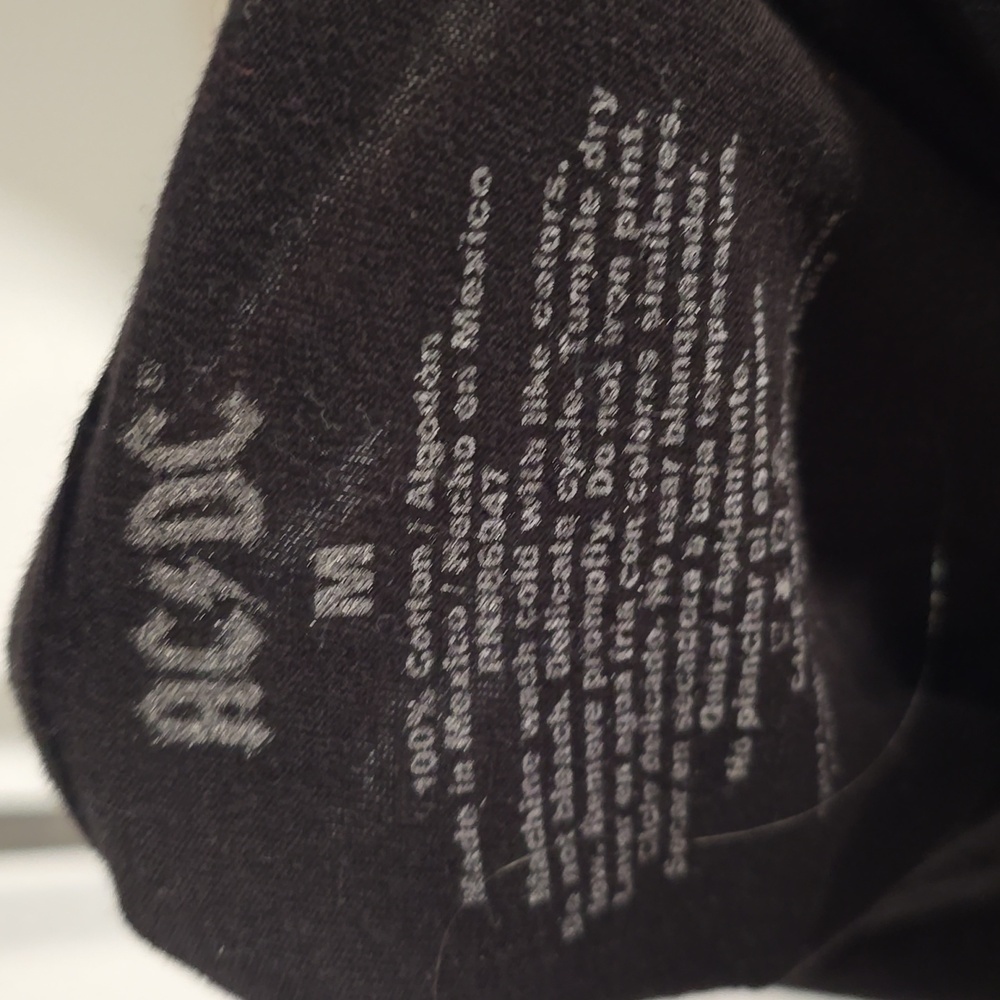 AC/DC t shirt - Picture 4 of 4